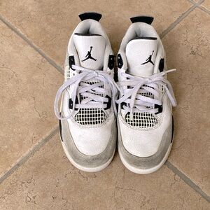 Jordan 4’s 1.5y white leather white suede